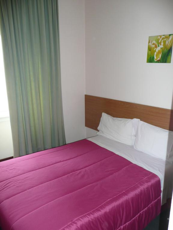 Pensao Prata Hotel Lisboa Szoba fotó